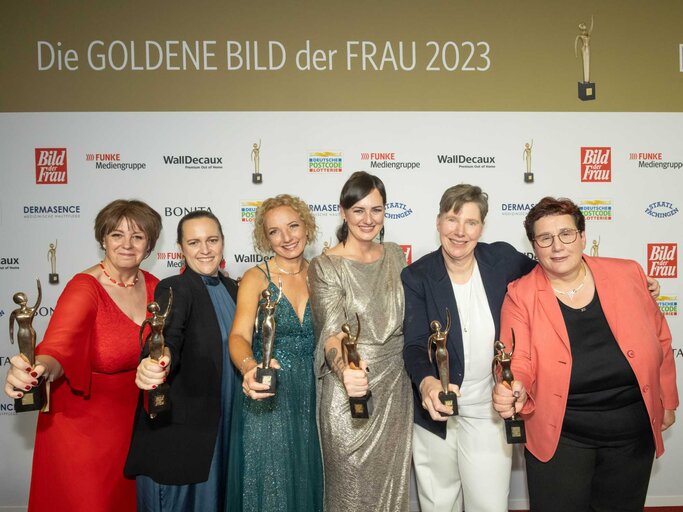 Große Emotionen Das Sind Die Preisträgerinnen Der Goldenen Bild Der Frau 2023 4947